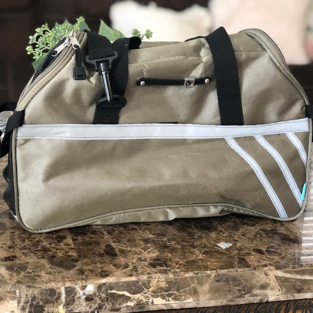 COPY - Dog Bag/Carrier